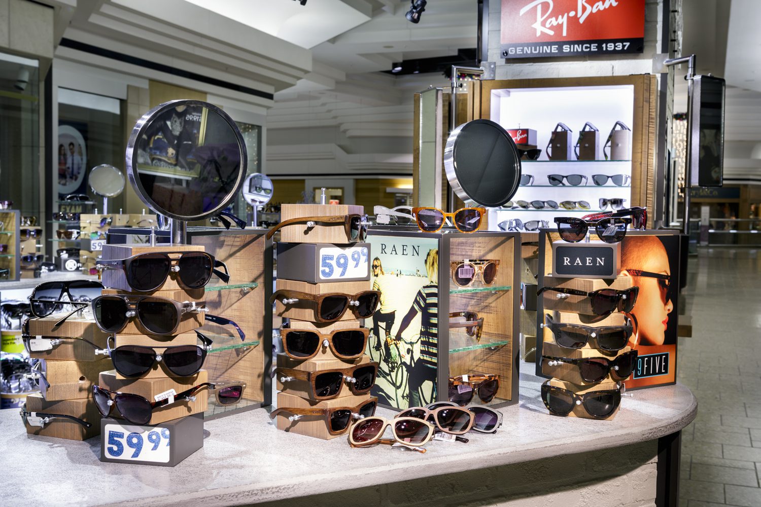 Sunglass hut hot sale tuttle mall