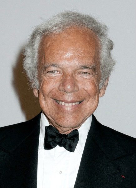 Ralph Lauren steps down as Ralph Lauren CEO