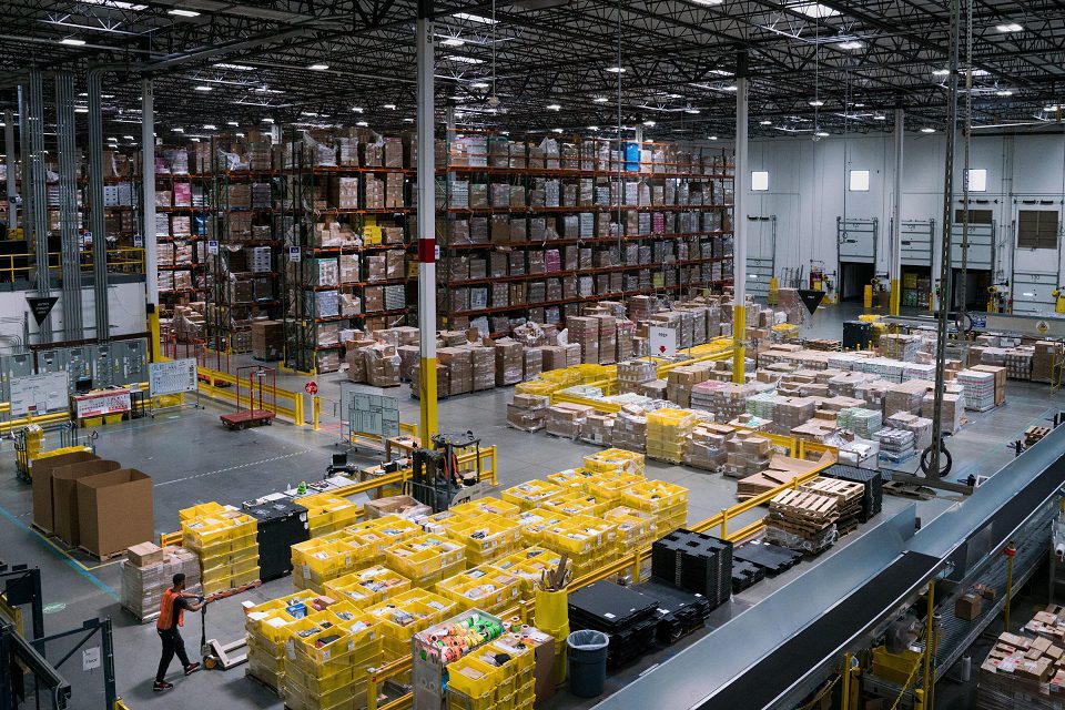 amazon pilots temporary warehouse storage service for faster