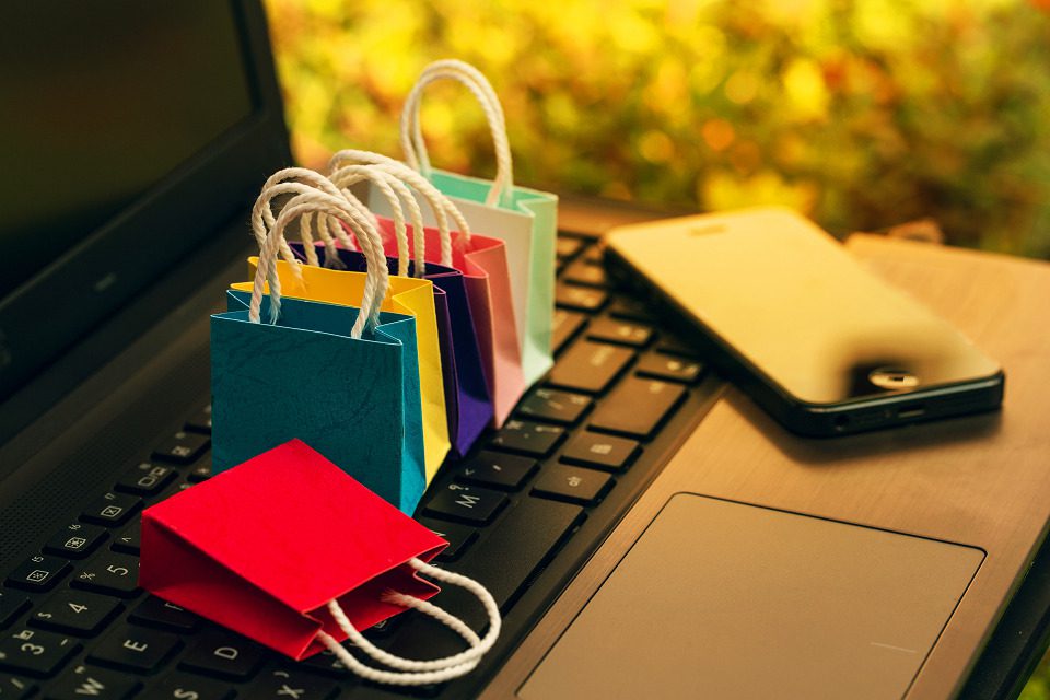 7 Biggest Traps That Ecommerce Platforms Don't Tell Retailers