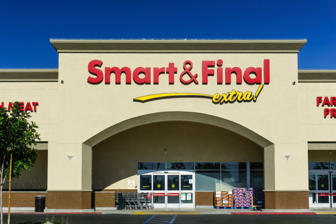 Apollo Sells Smart & Final to Bodega Latina for $620M