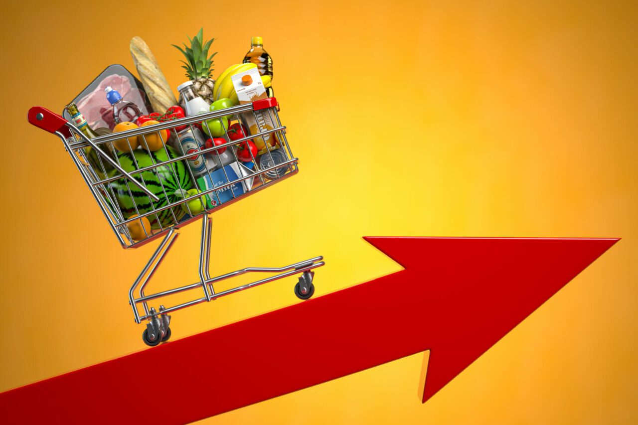 Amazon Remains Cheapest Place to Shop Even as Inflation Drives up Prices, but Walmart's Closing in